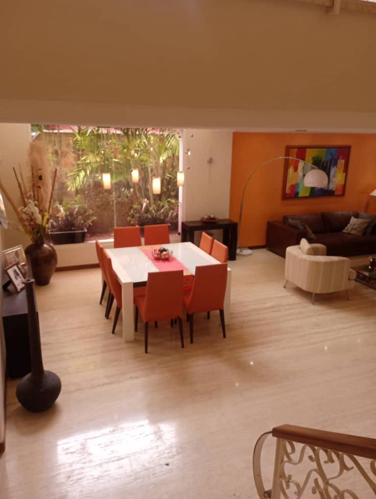 Будинок, 4306 м², 360 000$ — FAKTOR